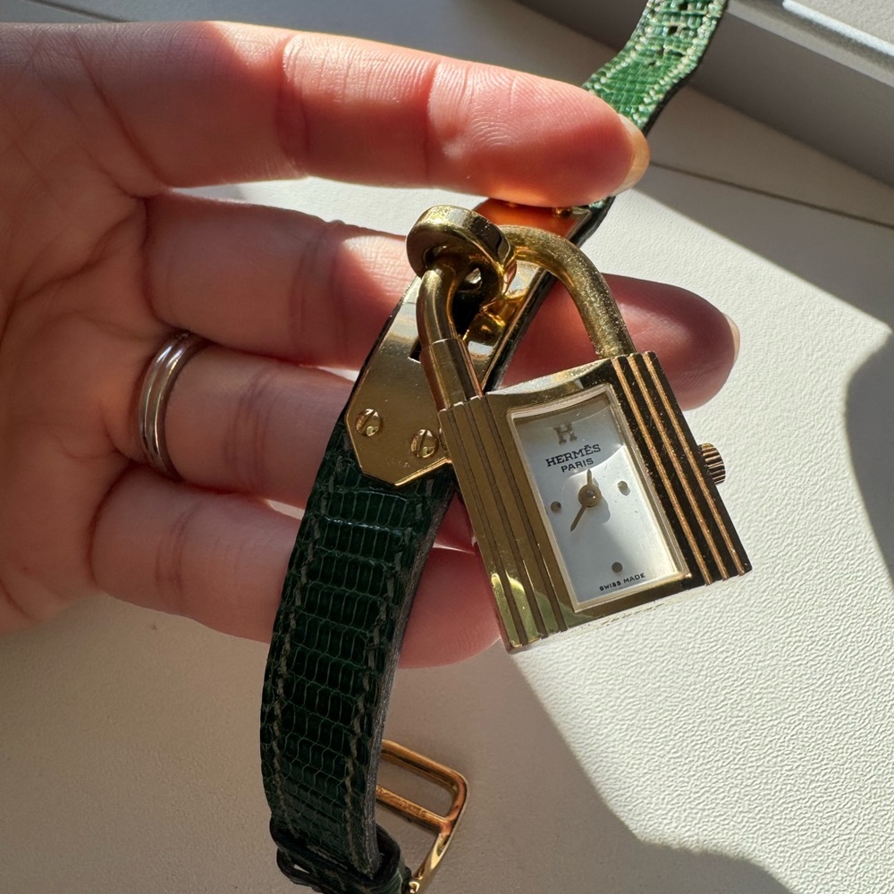 Exquisite Hermès Kelly Watch Bracelet in green Croc leather🐊 - Picture 10 of 16